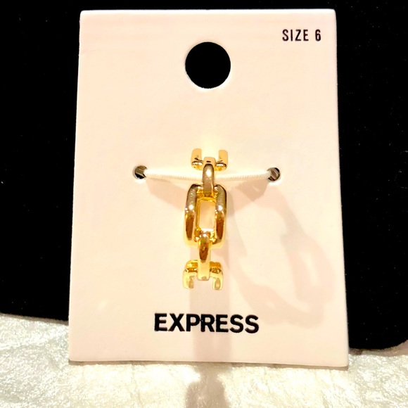 💍 EXPRESS gold Chain Link Ring size 6 NWT 🛍 - Picture 3 of 6